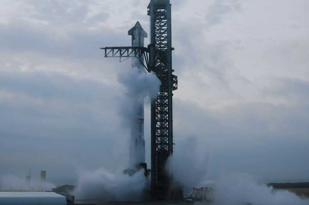 Amazing Video Shows Starship's Powerful Flight